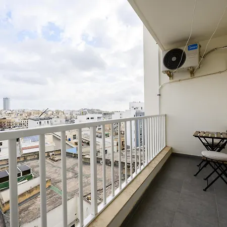 F10 3, Private Two Single Beds Shared Bathroom In Shared Flat Gazde/Camere de închiriat *