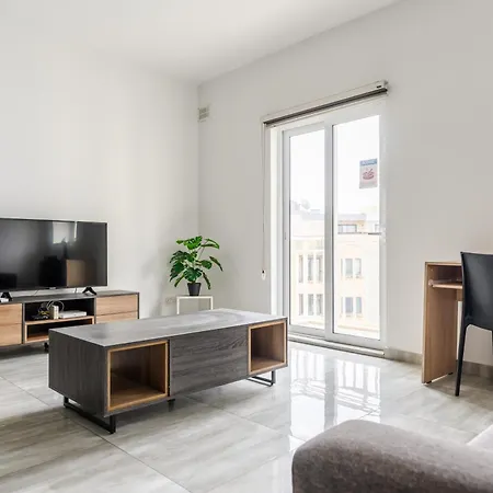 F10 3, Private Two Single Beds Shared Bathroom In Shared Flat Gazde/Camere de închiriat Msida