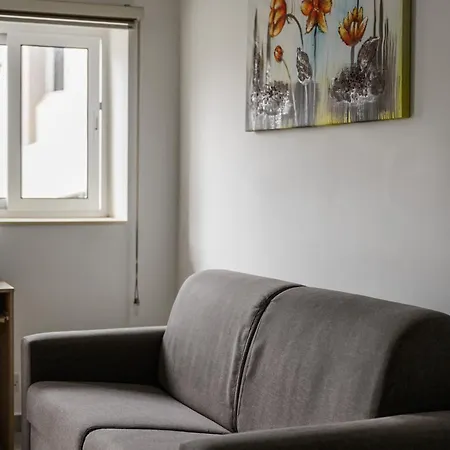 F10 3, Private Two Single Beds Shared Bathroom In Shared Flat * Msida